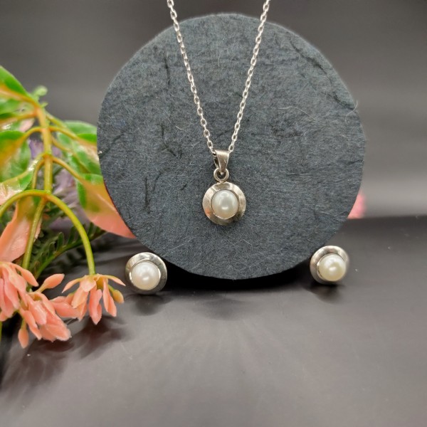925 Sterling Silver Moonlight Pearls Pendant Earring Chain Jewellery Set