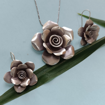Rose Pendant Set With Earrings - 2