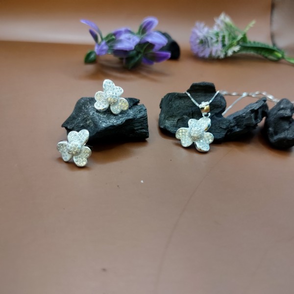 925 Sterling Silver Flower Pendant Earring Chain Jewellery Set